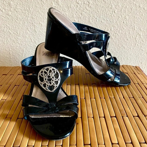 IMPO Patent Leather Mules with lovely silver accent! Size 6 1/2 M with 3" Heels - Picture 1 of 8
